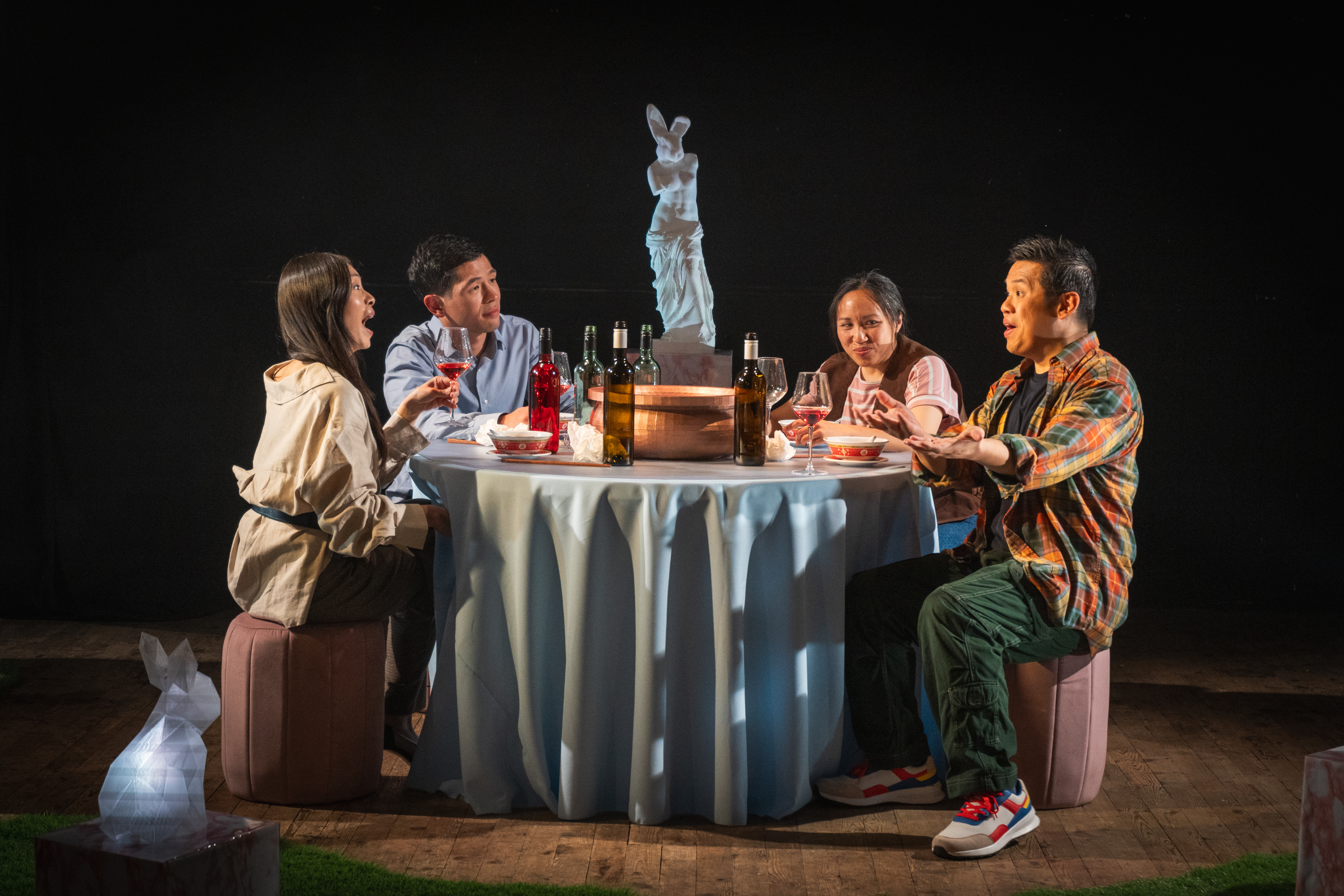 [REVIEW] “Does Rabbit God Dream of a Queer-Asian 𝐻𝑜𝑡 𝑃𝑜𝑡?” by Felicia Jiang