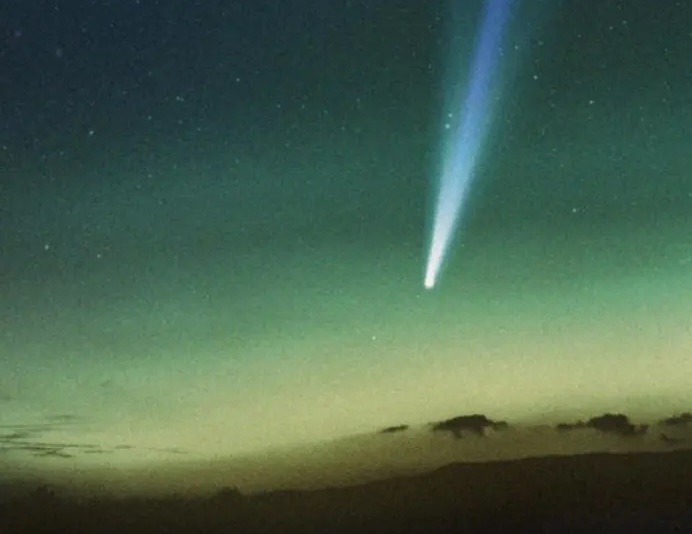 [REVIEW] “Daryl Qilin Yam’s 𝐿𝑜𝑣𝑒𝑙𝑖𝑒𝑟, 𝐿𝑜𝑛𝑒𝑙𝑖𝑒𝑟: A Red Pill of Metafiction” by Jason&nbsp;Low